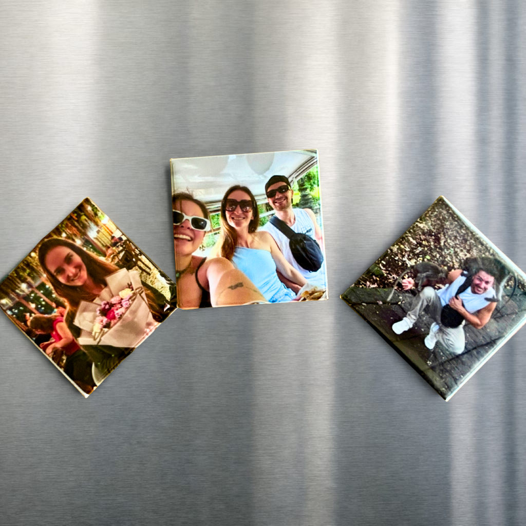 3 Photo Magnets